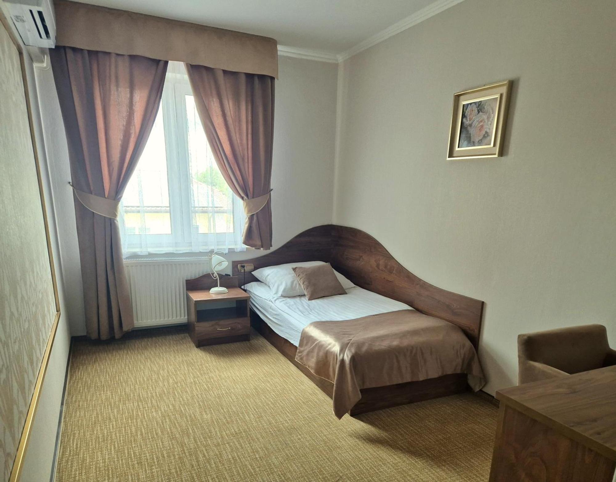 Dworek Nad Stawem & Laznia Piwna Ostrów Mazowiecka Esterno foto